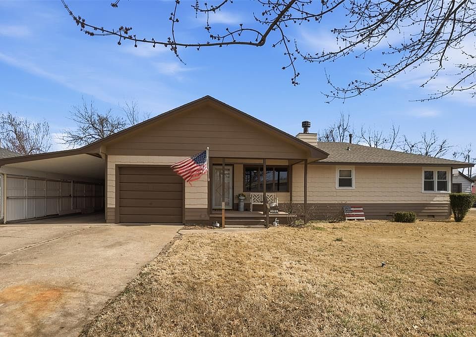 1st image of 306 S 2nd St