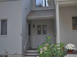 58 Brookside Dr, Stratham, NH 03885