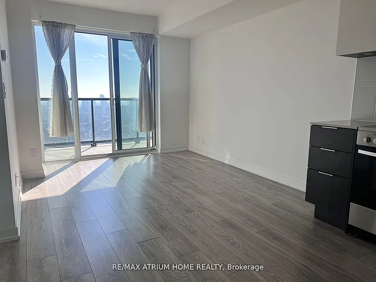 159 Wellesley St E #2205 — Photo 3