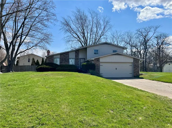 1610 Brentwood Ct, Mt Zion, IL 62549