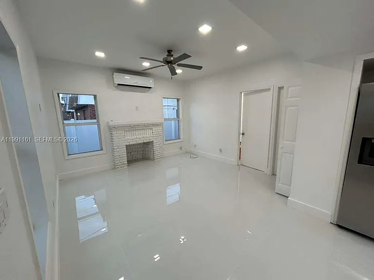 2242 Polk St #2 — Photo 3