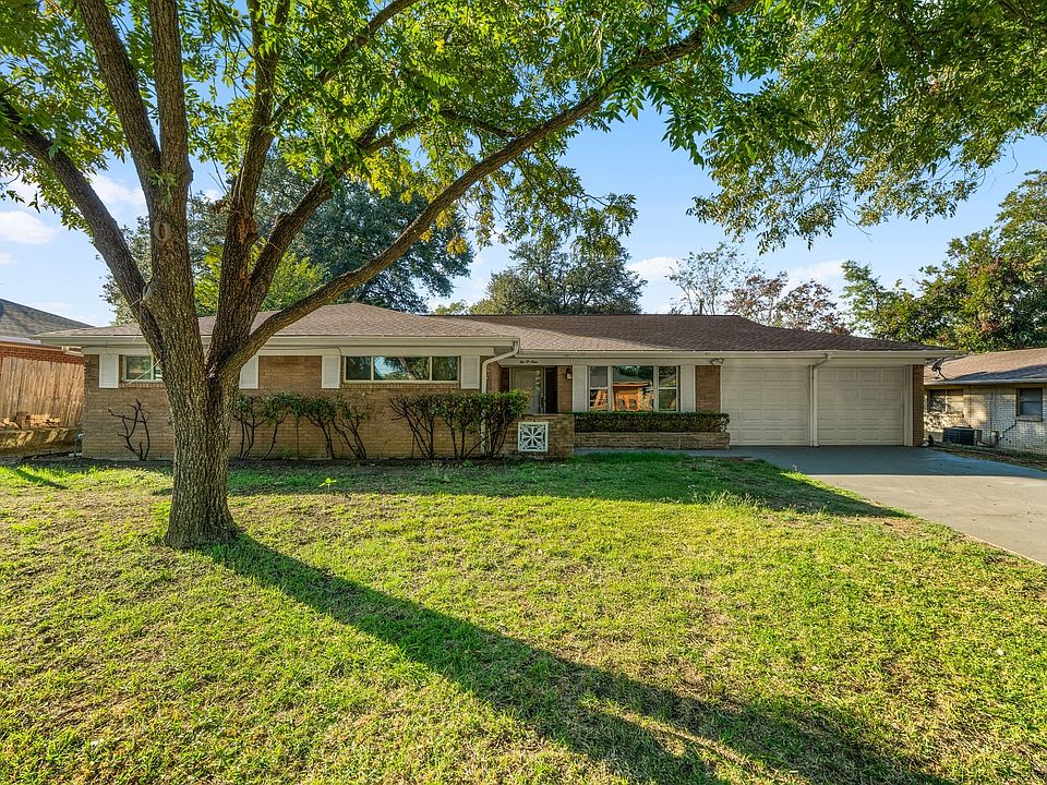 1st image of 209 Cotillion Rd