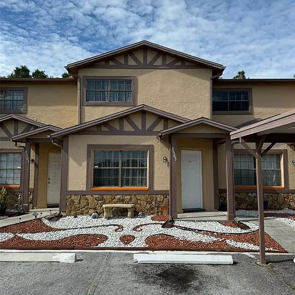 8563 Pilgrim Ct — Photo 1