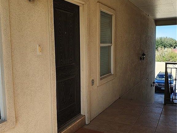 3rd image of 1412 E Keeton Ave