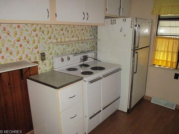 3rd image of 540 Cornell Ave
