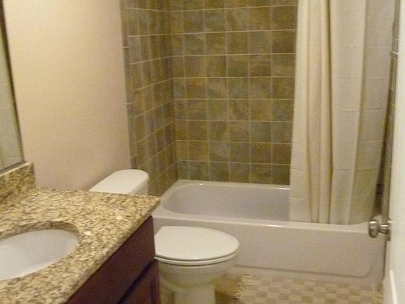 5th image of 4405 40th St