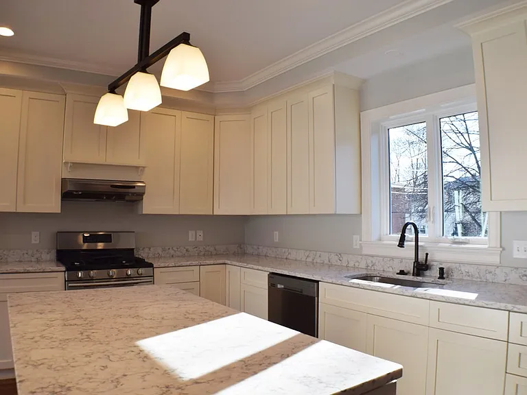 40 Cushing St #1 — Photo 12