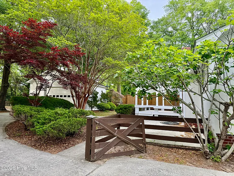 8413 Bald Eagle Ln — Photo 5