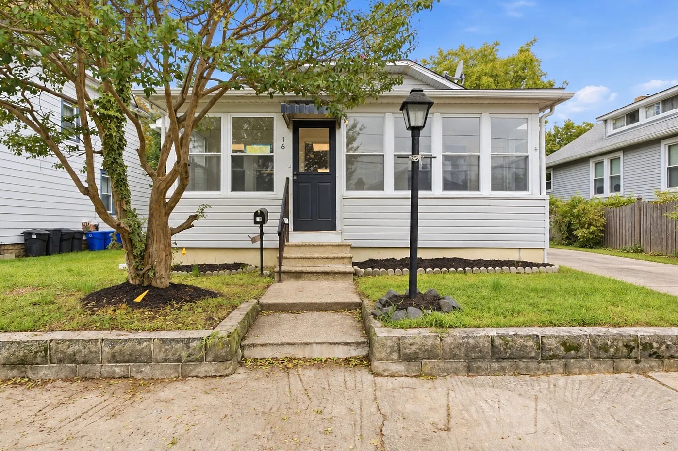 3 bed, 1100 sqft, $2,250 — Photo 1