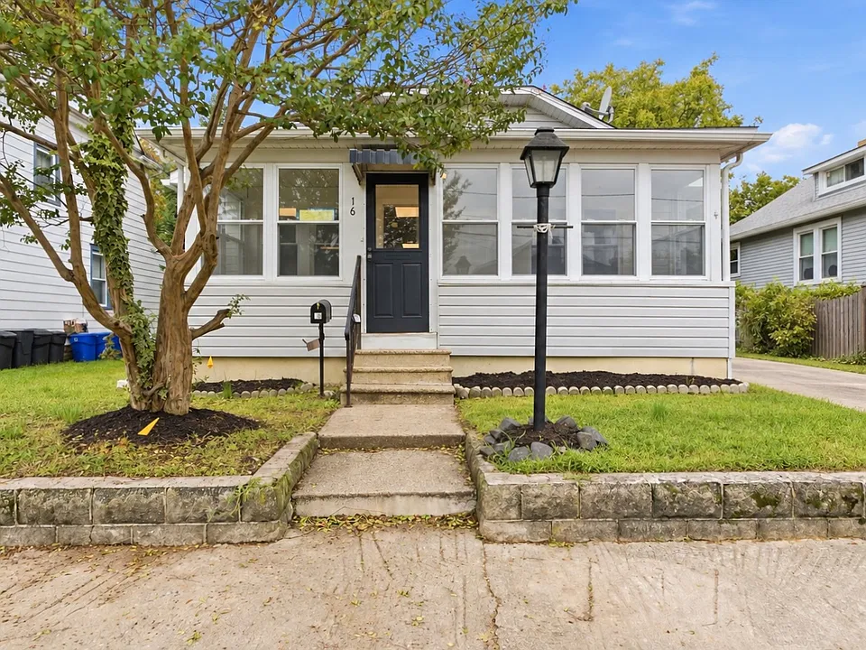 16 Barnard Ave