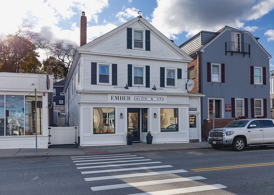 1st image of 68 Court St