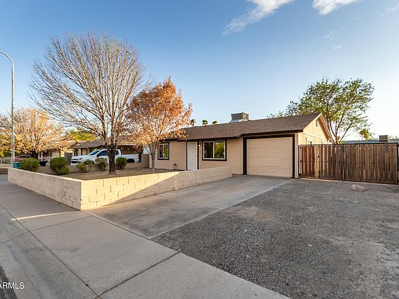 5th image of 1916 N 69TH Avenue