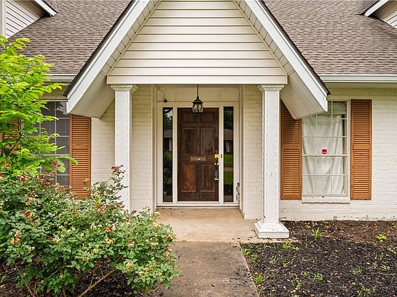 2nd image of 511 Post Oak Blvd