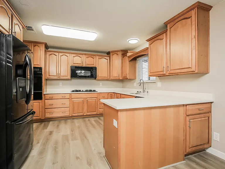 8240 Stapleton Ave — Photo 8