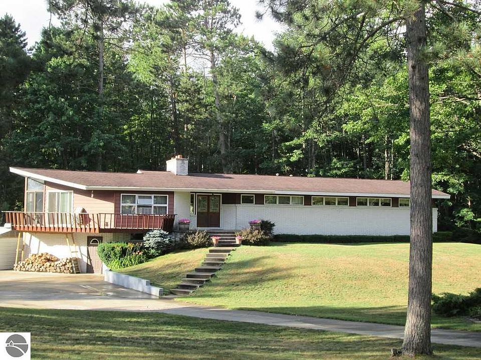 1st image of 1611 Dean Dr NW