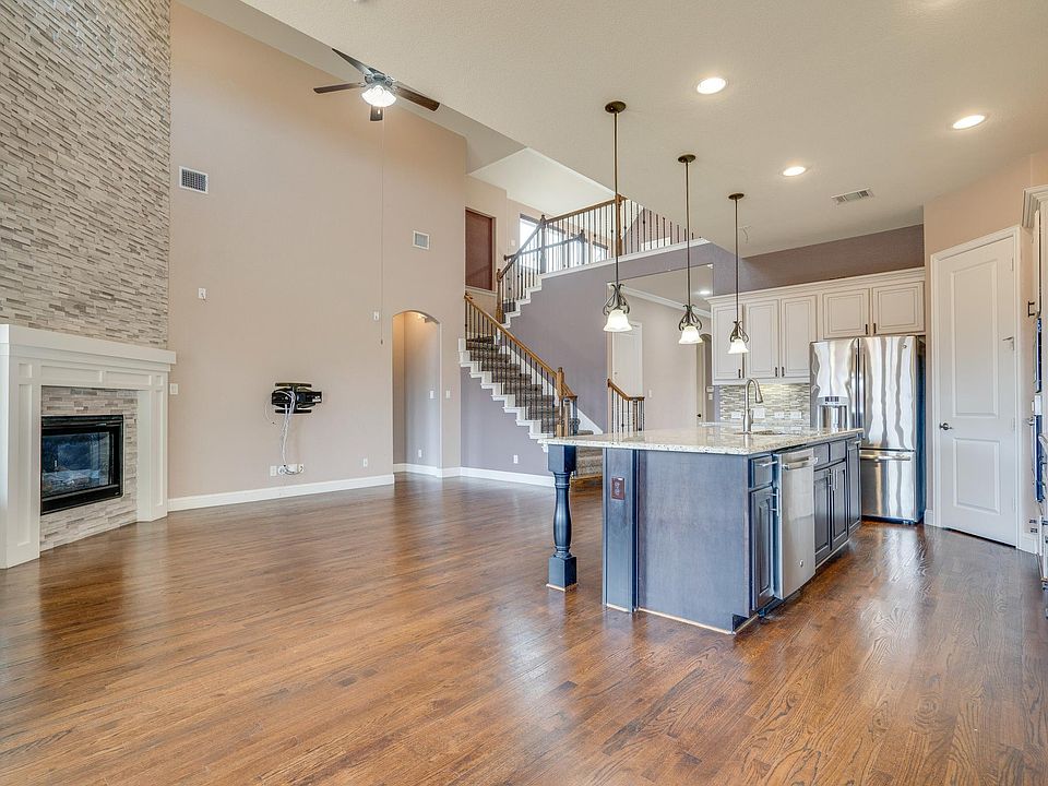 1st image of 108 Spear Ct