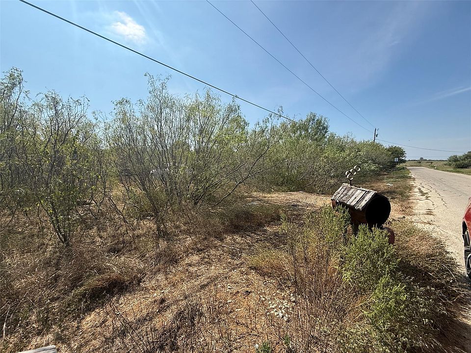 1st image of 200 Reata Ranch Rd