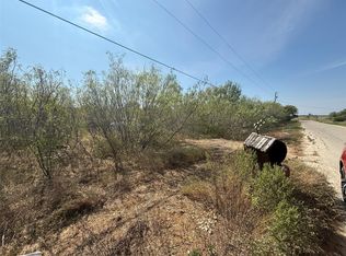 200 Reata Ranch Rd, Lockhart, TX 78644