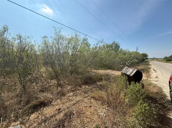 200 Reata Ranch Rd, Lockhart, TX 78644
