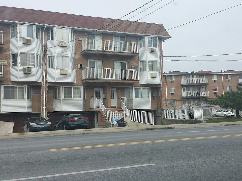 1st image of 1229 E 80th St #177