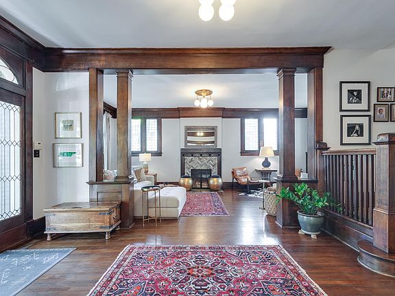 5th image of 1328 Carr Ave