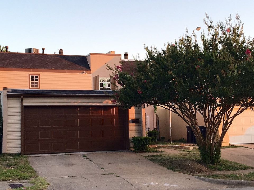1st image of 2416 Las Brisas St
