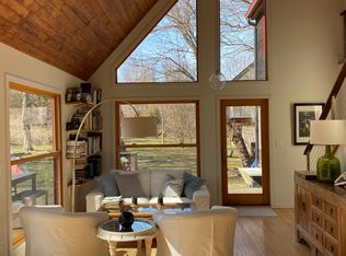 19 S Cartwright Rd, Shelter Island, NY 11964