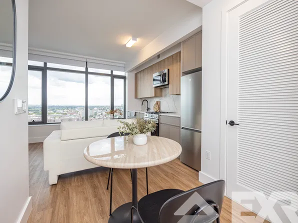 2230 Cropsey Avenue image 3 of 11