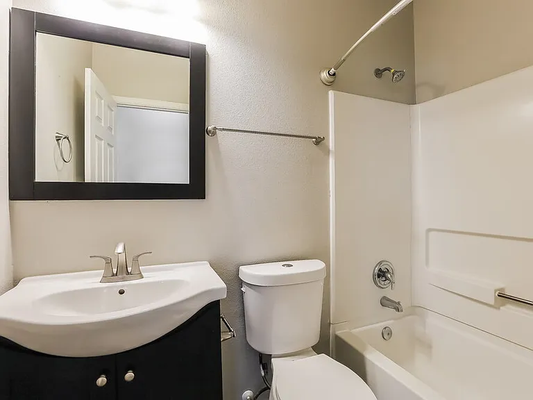 7150 Parklake Pl — Photo 15
