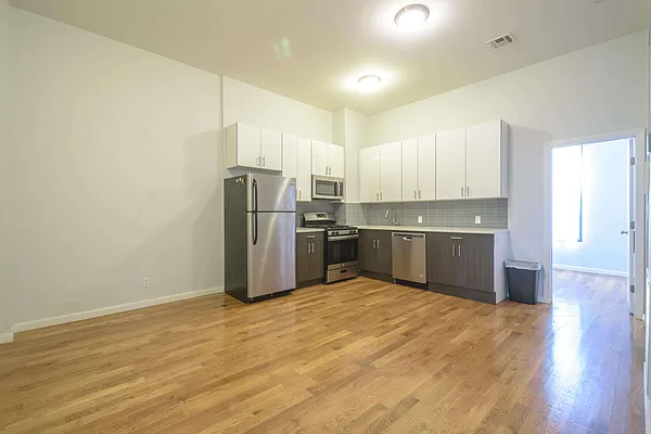 Rented by Urban Pads | media 30