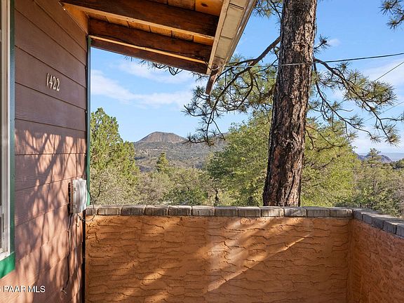 5th image of 1422 N Skyline Dr