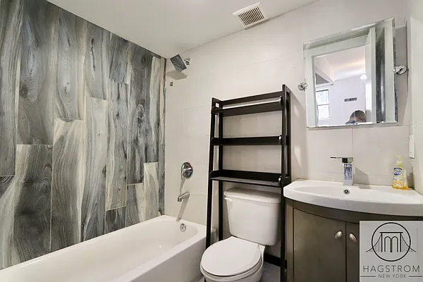 Rented by Hagstrom Management Inc | media 4