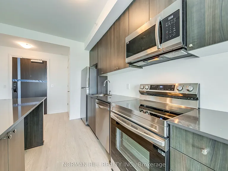 490 Gordon Krantz Ave #422 — Photo 15