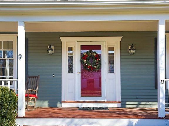 2nd image of 9 Whippoorwill Dr