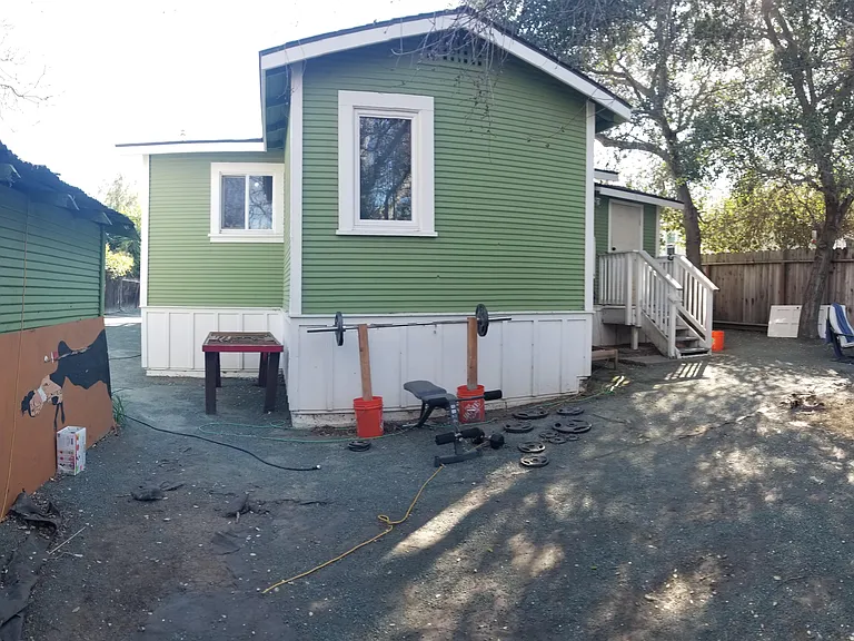 316 E Foothill Blvd — Photo 10