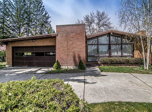 2nd image of 291 Balsam Cir