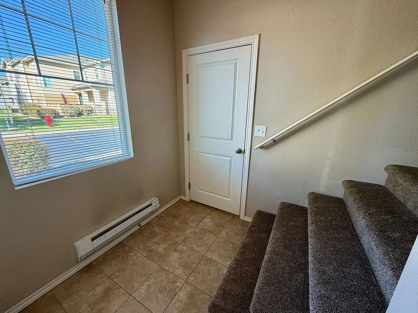 2 bed, 2.0 bath, 1237 sqft, $1,800 — Photo 4