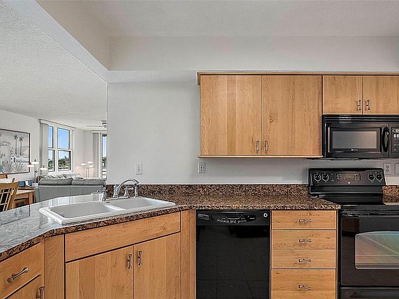 4th image of 5901 Bahia Del Mar Cir APT 417