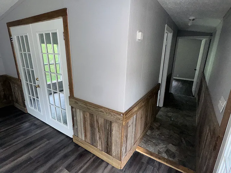 1721 W Phillips St — Photo 6