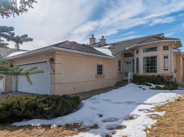 159 E Sierra Morena Ter SW, Calgary, AB T3H 3A2