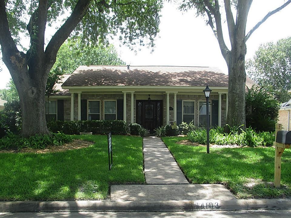 1st image of 14103 Briarworth Dr