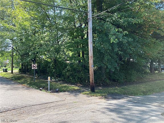2nd image of Orlen Ave