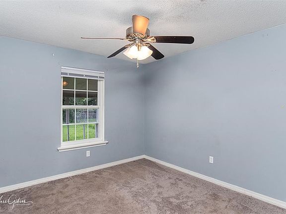 2nd image of 5324 Lauri Ln