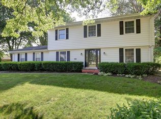 4 Kent Ct, Champaign, IL 61820