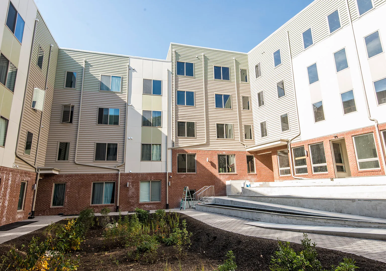 Wister Court Apartments — Photo 3