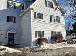 15 Grove St, Littleton, NH 03561