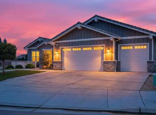 2749 19th Ave, Kingsburg, CA 93631