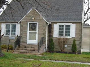 205 Chapel Ave, Cheektowaga, NY 14225