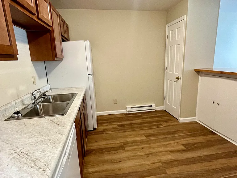 1901 S 1st St #7 — Photo 5