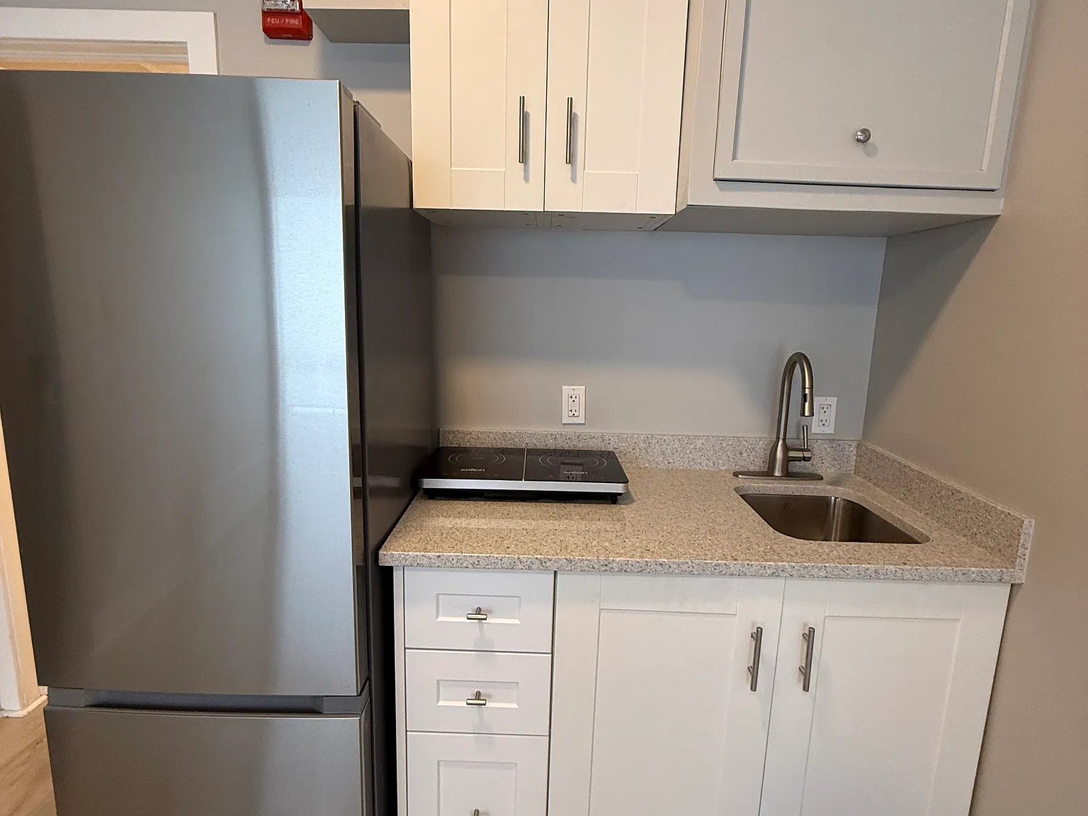 238 Carruthers Avenue — Photo 3